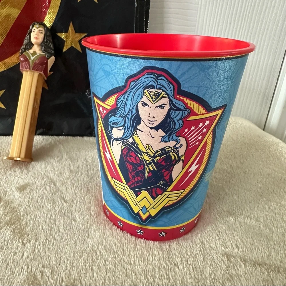 Wonder Woman Super Hero Bundle for the Wonder Woman Enthusiast
